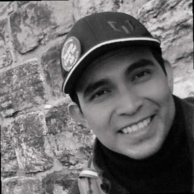 Dr. Yonathan Díaz